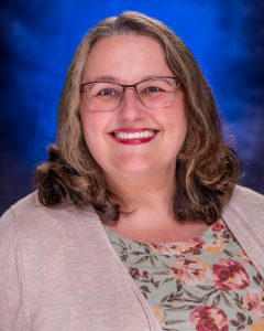 Deb Vang, 易胜博 Counselor